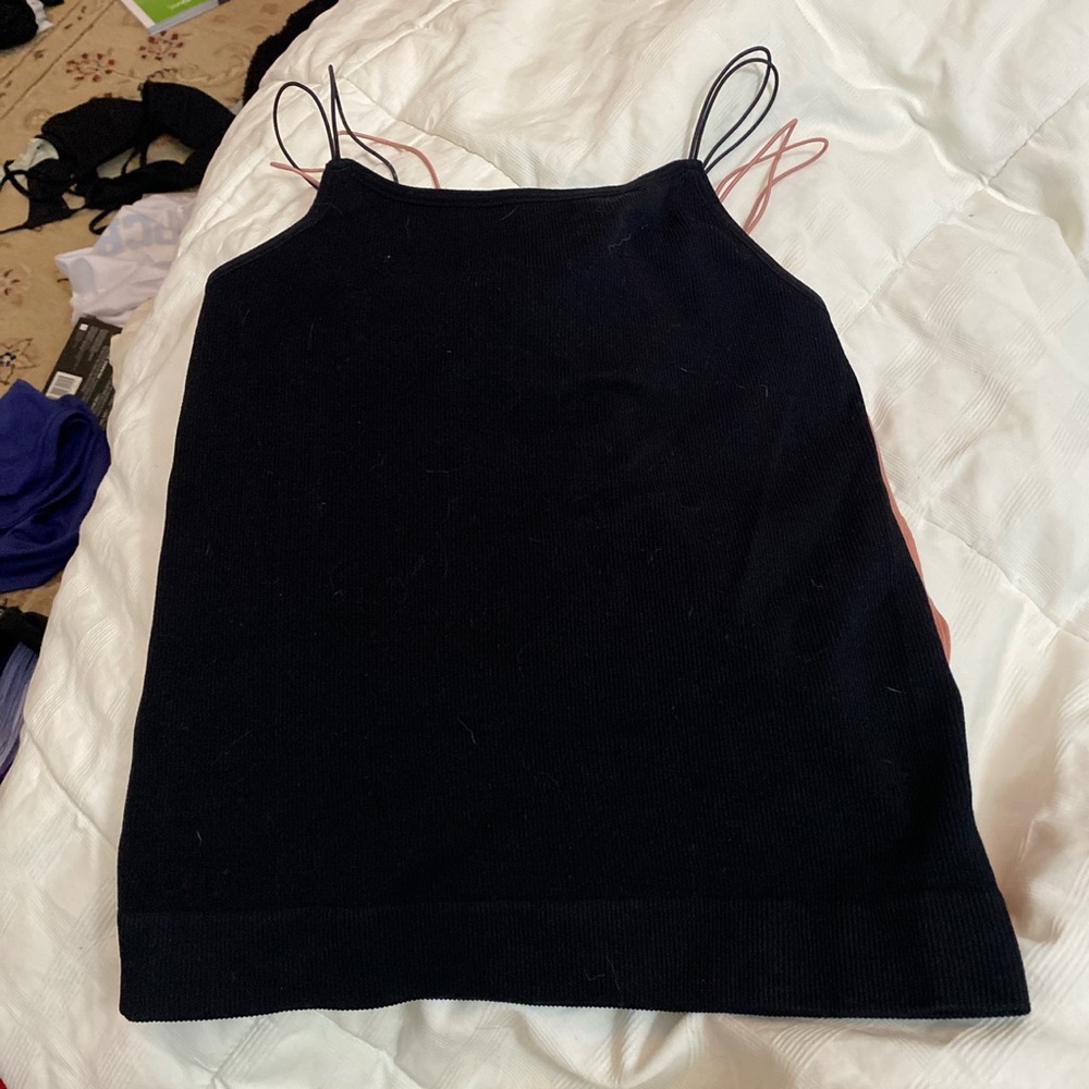 Tank top bundle - Picture 3 of 4